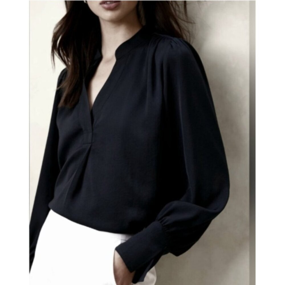 Banana Republic Silk Blouse Women Size S Black Long Sleeve Split Neck Top Classi